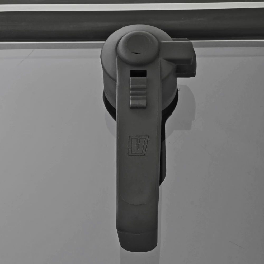 VETUS Magnus MAA2618L Ventilation Hatch 262x176mm 4 VETUS Magnus MAA2618L Ventilation Hatch 262x176mm - Image 4